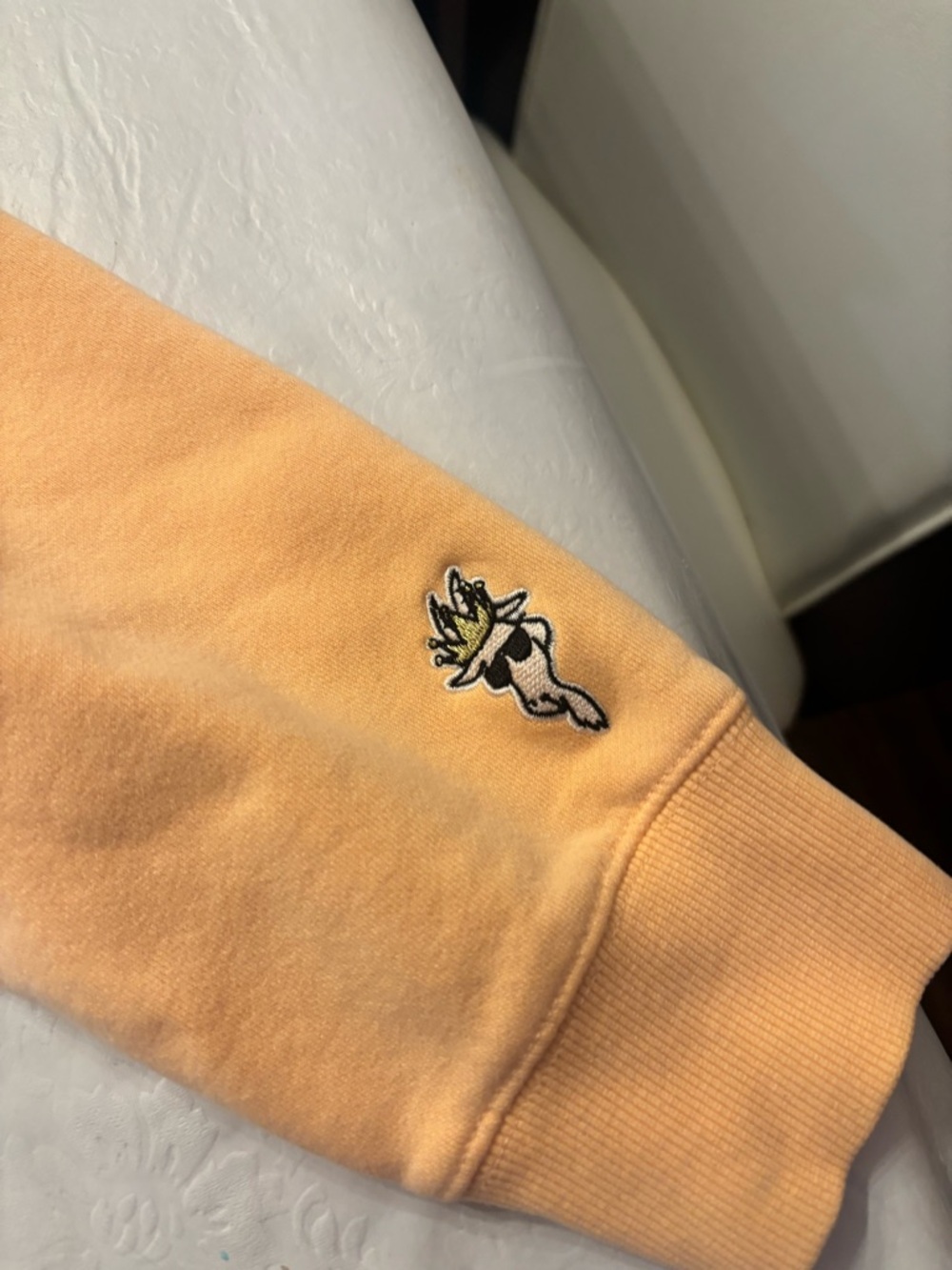 GOAT OG Men’s Hooded Peach Sweatshirt -Small - Picture 8 of 11